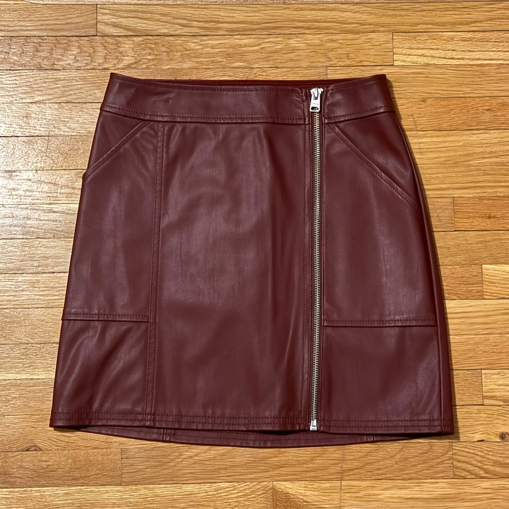 Express Burgundy Faux Leather Skirt (Size 00)